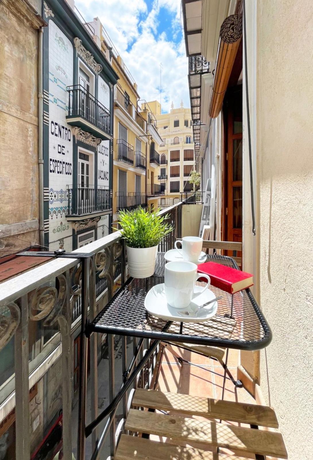 Modern Flat By Mercado Central In Ciutat Vella Walencja Zewnętrze zdjęcie